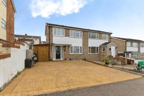 Briardale Avenue, Harwich