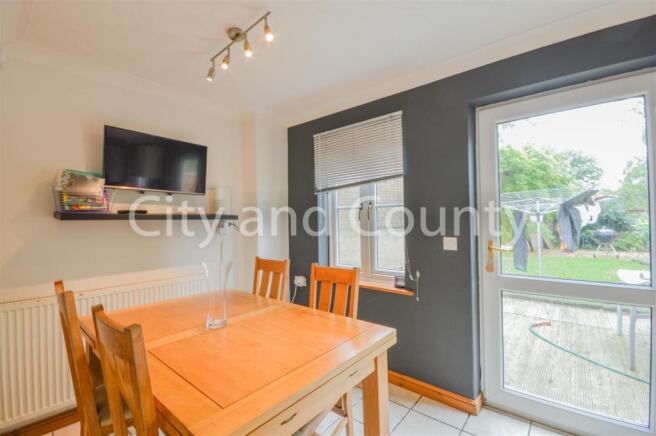 Dining area.jpg