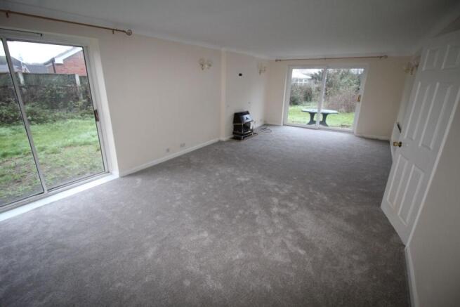Lounge / Dining Room