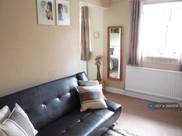4 bed Detached to rent Image 9
