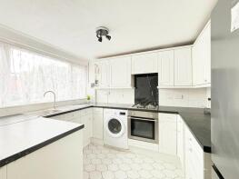 96, Long Green, Chigwell IG7 4JE