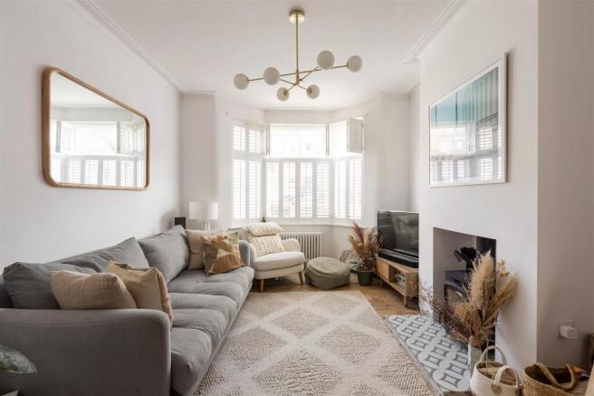Spruce Hills Road, E17