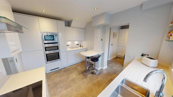 Heyes Avenue Kitchen