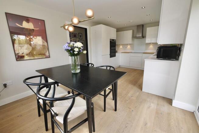 3 bed Detached for sale Image 10