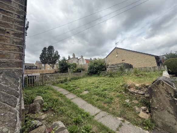 2 bed House to rent Image 11