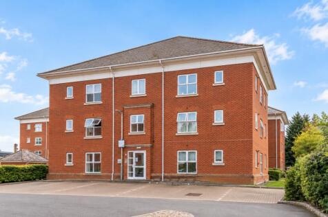 Thornycroft Close, Newbury, Berkshire, RG14