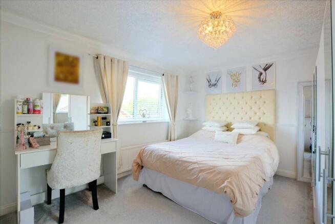 Bedroom 1.jpeg