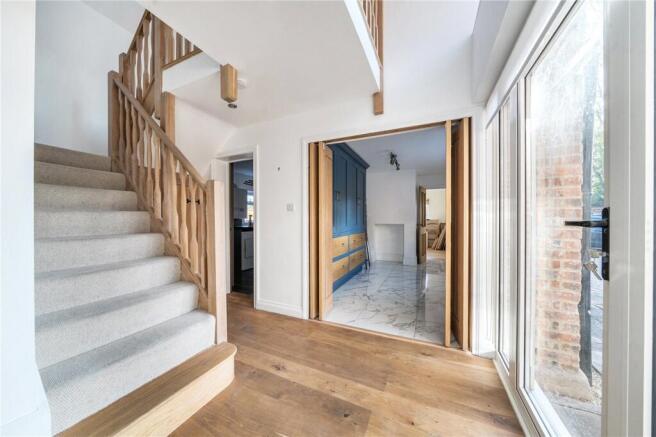 Bath Road, Marlborough, Wiltshire, SN8 photo 4