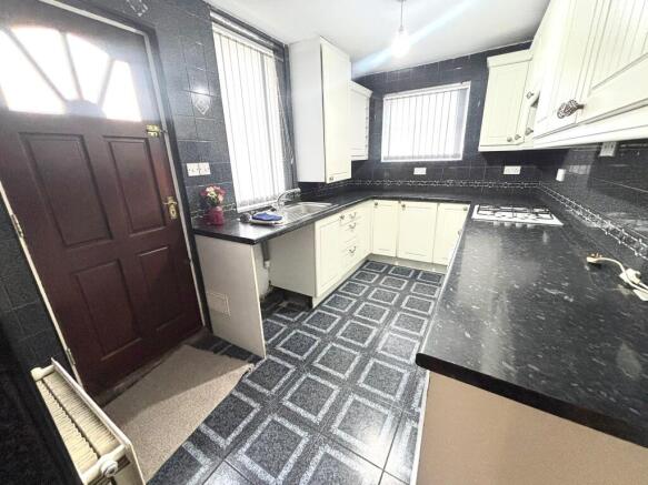 2 bed Terraced for sale Image 9