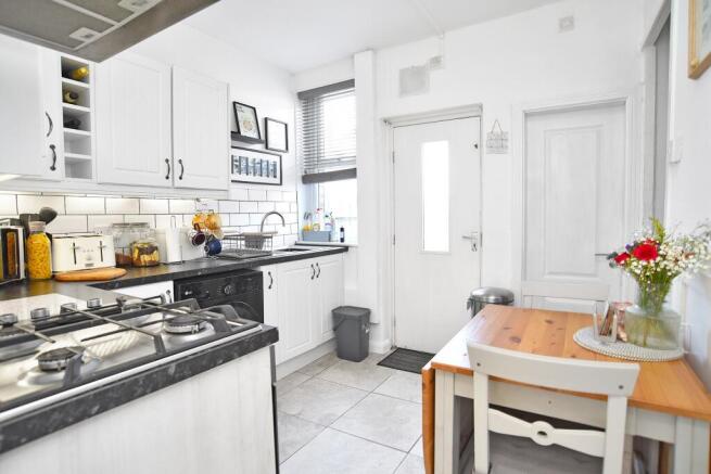 2 bed Terraced for sale Image 9