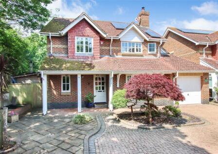 Brackens Way, Lymington, Hampshire, SO41