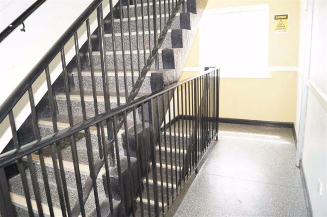 COMMUNAL STAIRS