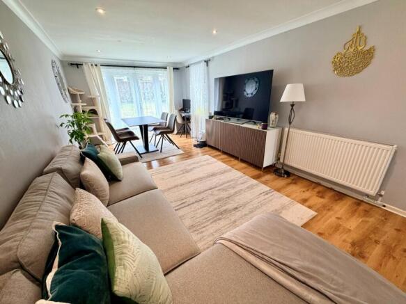 Sitting/Dining Room