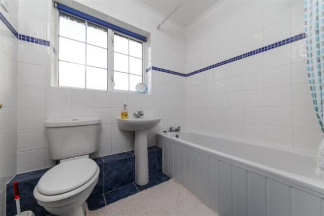 22 Unwin Close (7 of 28).jpg