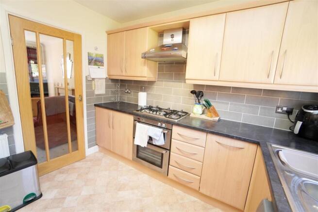 kitchen1.jpg