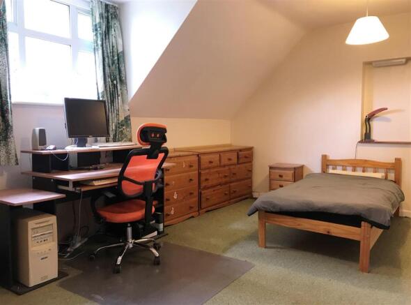 Bed 2.JPG
