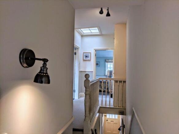 Photo 8