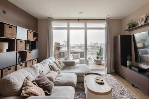 Madeira Street, Chorley Court, E14