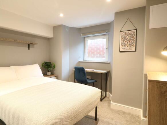 87 Middleton Room 2 3.JPG