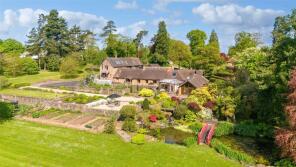 Longbarns, Wardhill, Worcester WR6 5BD