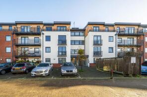 10, Centro, Southern Road, Camberley GU15 3GG