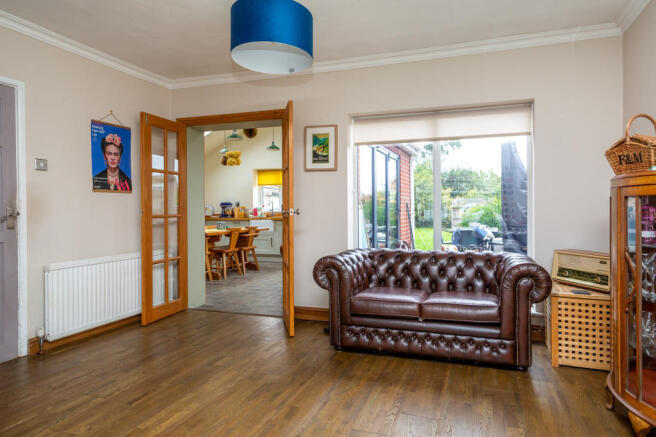 Lounge to Kitchen Diner