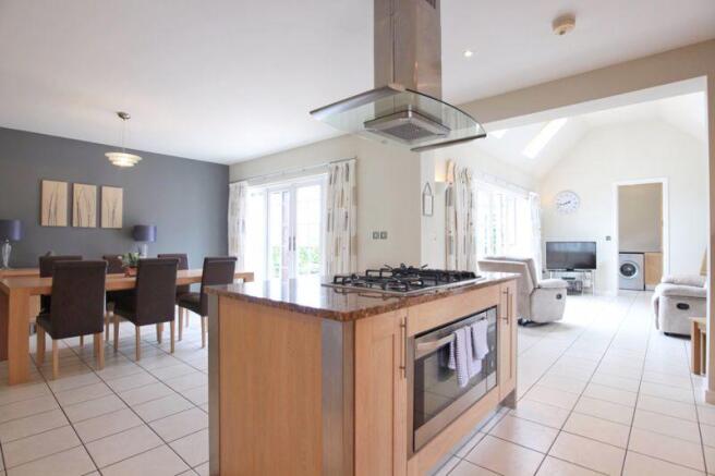 Kitchen/Breakf...