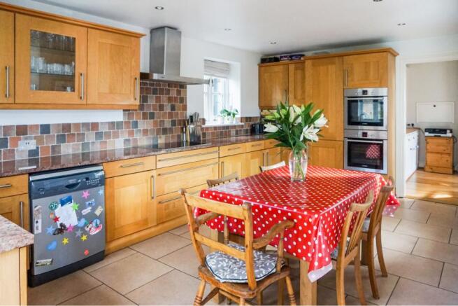 Kitchen/Breakfast