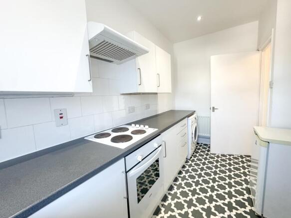 1 bed Flat for sale Image 8