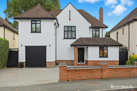 Links Avenue, Gidea Park, RM2