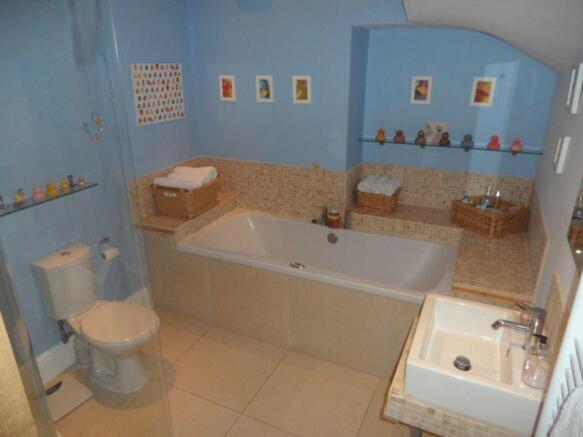 Photo 6