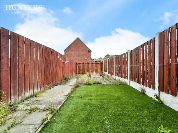 2 bed House for sale Image 12