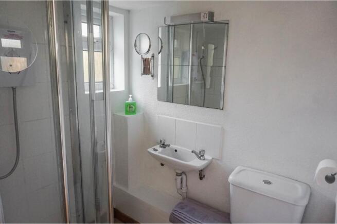 Annexe Shower Room