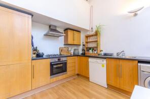 Flat 6, 3 Chequer Court, Chequer Street, London EC1Y 8PW