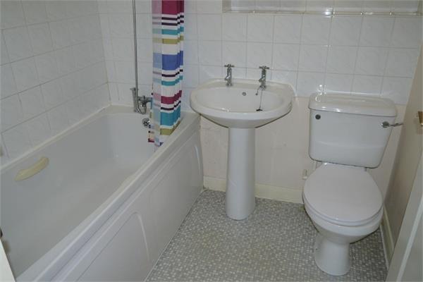 26 Mill Hill Bathroom.jpg