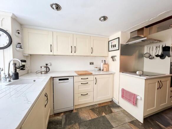 Diner/Kitchen/Lounge