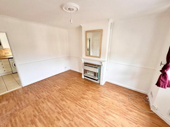 56 Foxburrows - L...