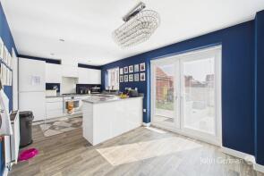 4, Beveridge Road, Burton-on-trent DE13 9UG