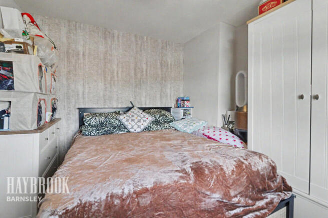 3 bed Semi-Detached for sale Image 8