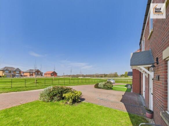 CAM02899G0-PR0100...