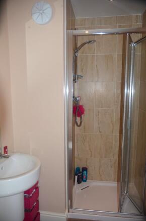 En-suite shower