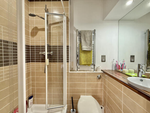 2 bed Semi-Detached for sale Image 9