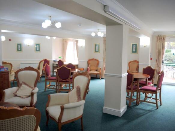 COMMUNAL LOUNGE