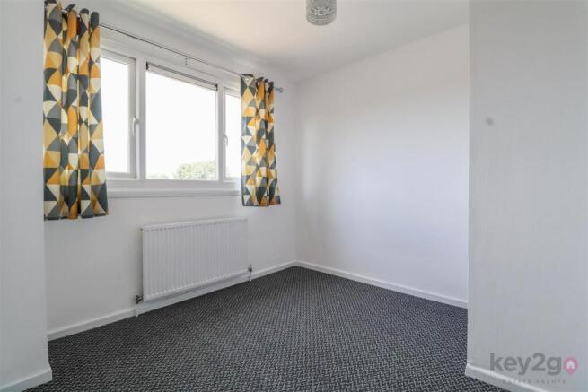 3 bed Maisonette to rent Image 12