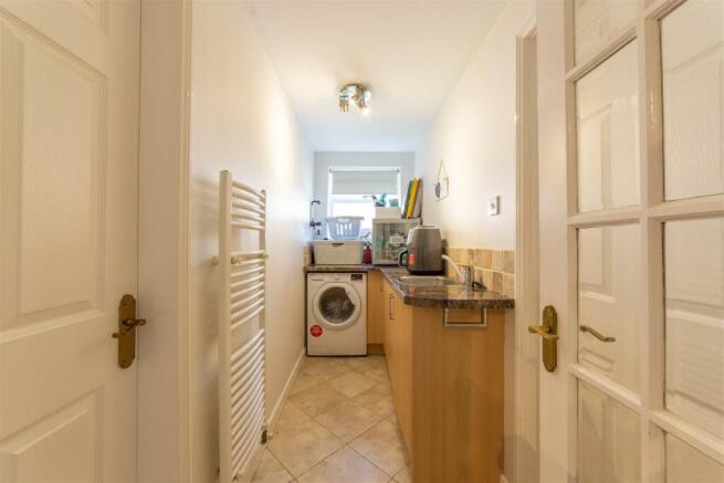 9 Juniper Crescent-24.jpg