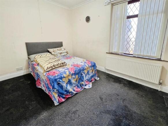 4 bed Terraced for sale Image 12