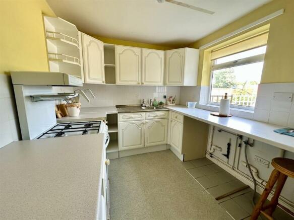 kitchen.JPEG