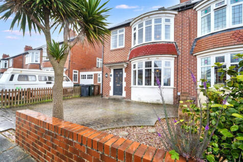 Seacrest Avenue, North Shields, Tyne and Wear, NE30 3DN