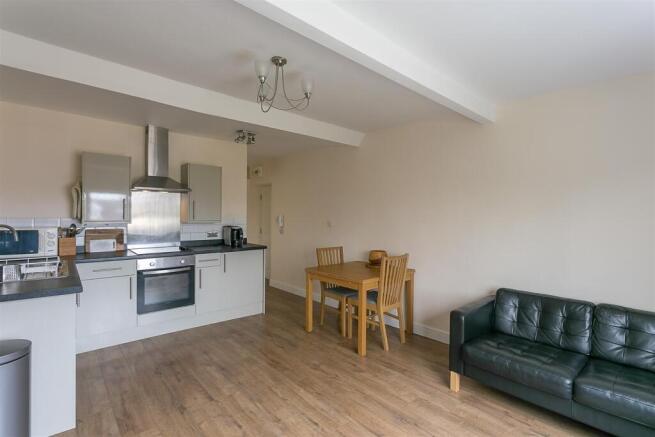 Lounge/Kitchen
