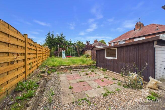 3 bed Semi-Detached to rent Image 7